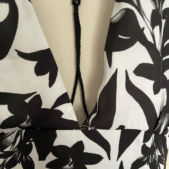 Bb Dakota Larissa lotus printed beaded tie back maxi dress GUC size Small - Picture 4 of 7